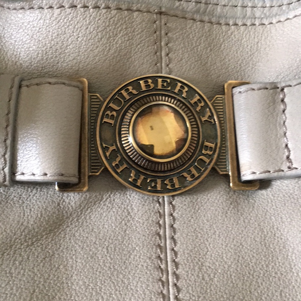 Burberry Leather Tote Bag w/belt - Picture 2 of 6